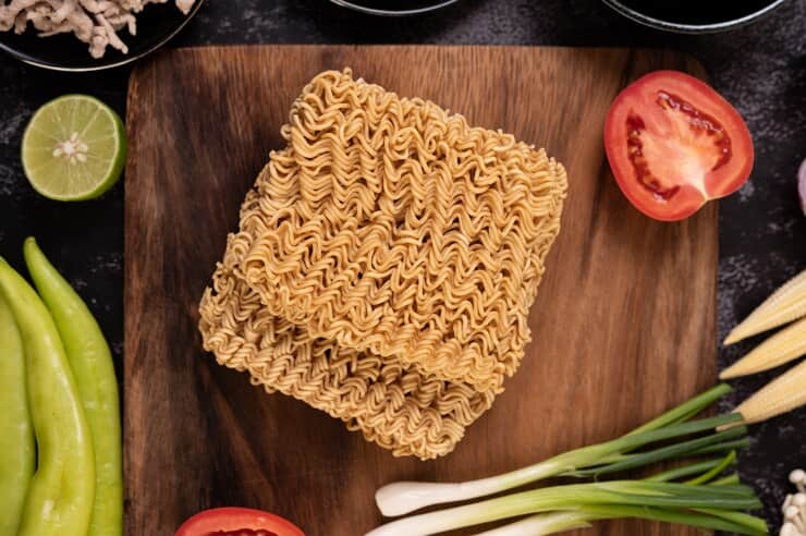 قیمت نودل با طعم سنتی و لذیذ و فروش ویژه